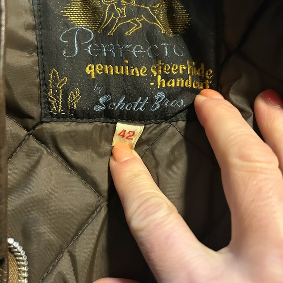 Men's Brown Leather Jacket - Picture 4 of 16